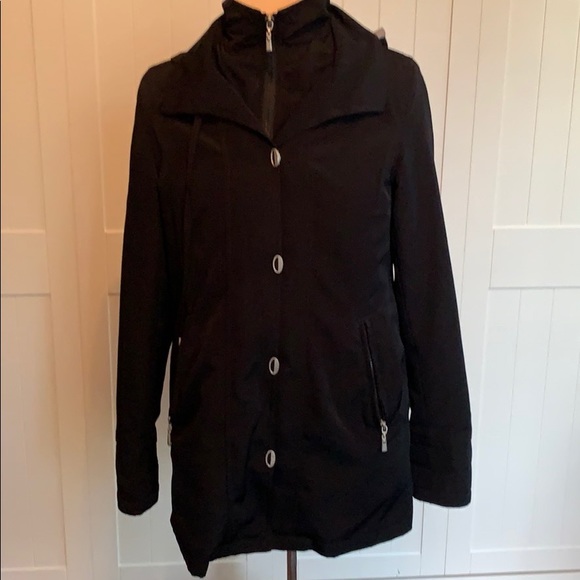 Petite black raincoat - Picture 2 of 5